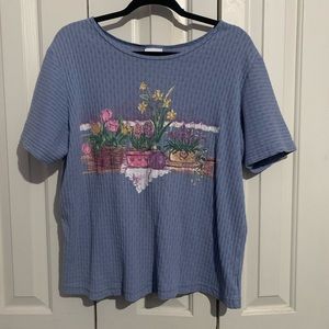 VINTAGE Super Cute Flower Shirt